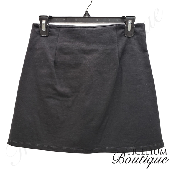 Painted Threads Women's Black Zipper Skirt Medium Pocket GUC - Picture 3 of 4